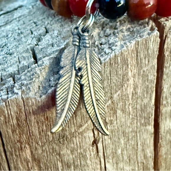 NWT Gemstone Bracelet Black Onyx Red Jasper Tigers Eye bracelet feather charms - Picture 5 of 5